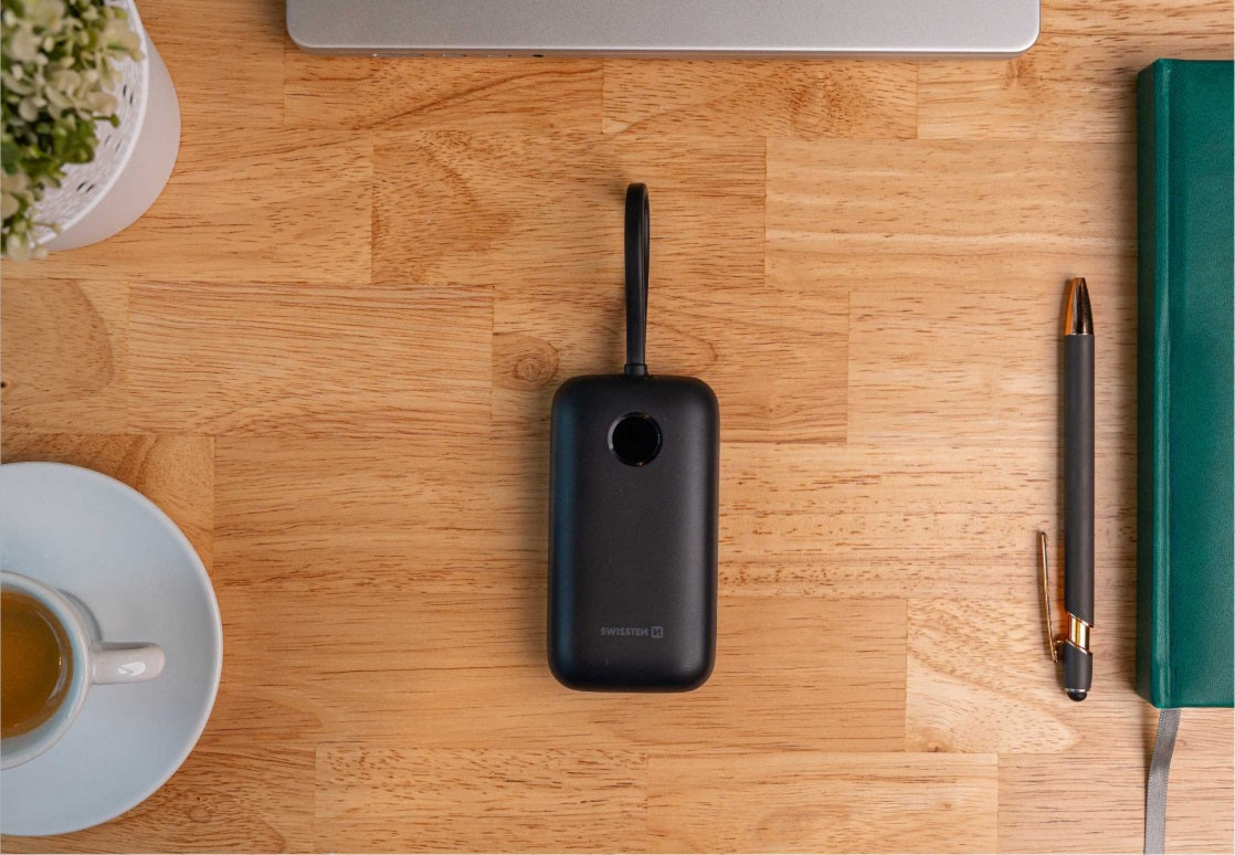 Swissten 22013936 Voltbox 10000 Power Bank – 10,000mAh, 35W PD & Built-in USB-C/Lightning Cables