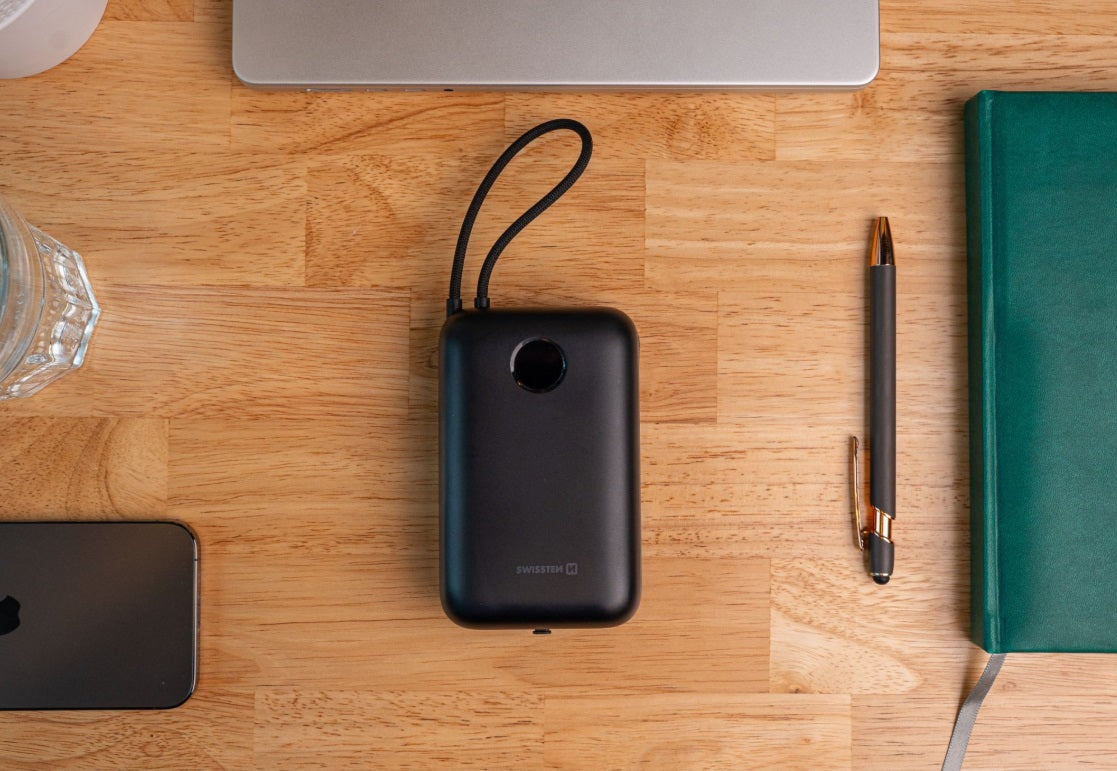 Swissten 22013938 Voltbox 30000 Power Bank – 30,000mAh, 35W PD & Built-in USB-C/Lightning Cables