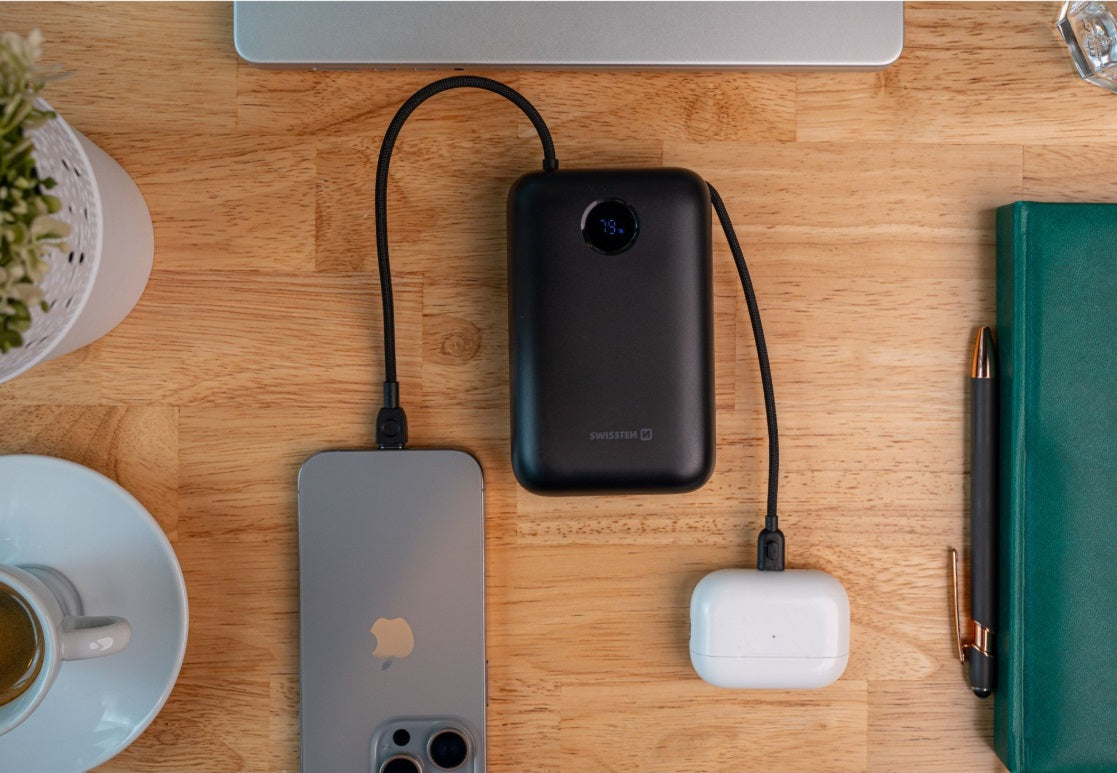 Swissten 22013938 Voltbox 30000 Power Bank – 30,000mAh, 35W PD & Built-in USB-C/Lightning Cables