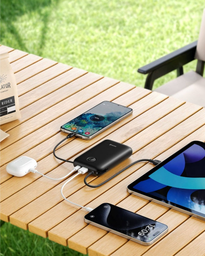 Swissten 22013938 Voltbox 30000 Power Bank – 30,000mAh, 35W PD & Built-in USB-C/Lightning Cables