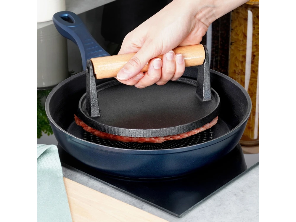 Vilde Cast Line Burger Press Cast Iron 17.5cm – Wooden Handle, Black – view 4