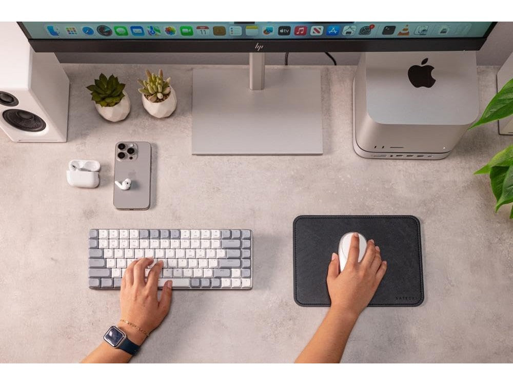 Satechi Premium Vegan Leather Desk & Mouse Pad 25 × 19 cm – Waterproof, Ergonomic, Black – view 8