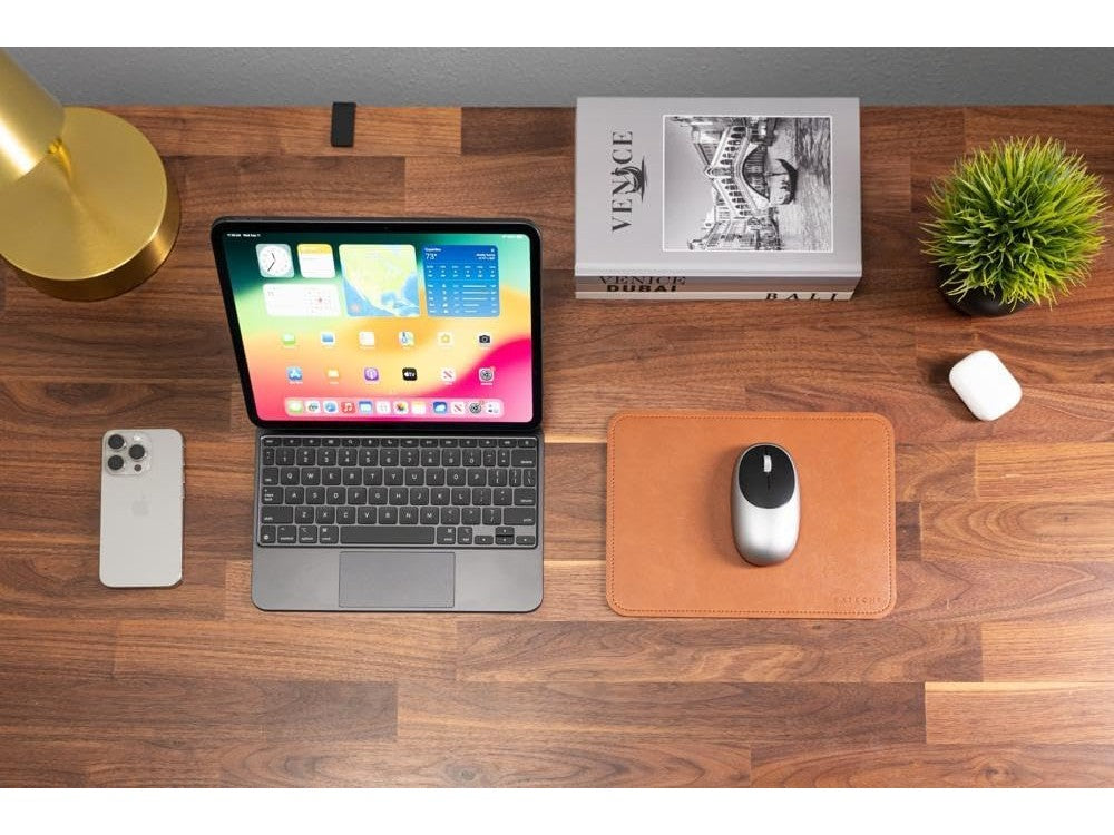 Satechi Premium Vegan Leather Desk & Mouse Pad 25 × 19 cm – Waterproof, Ergonomic, Brown – view 9